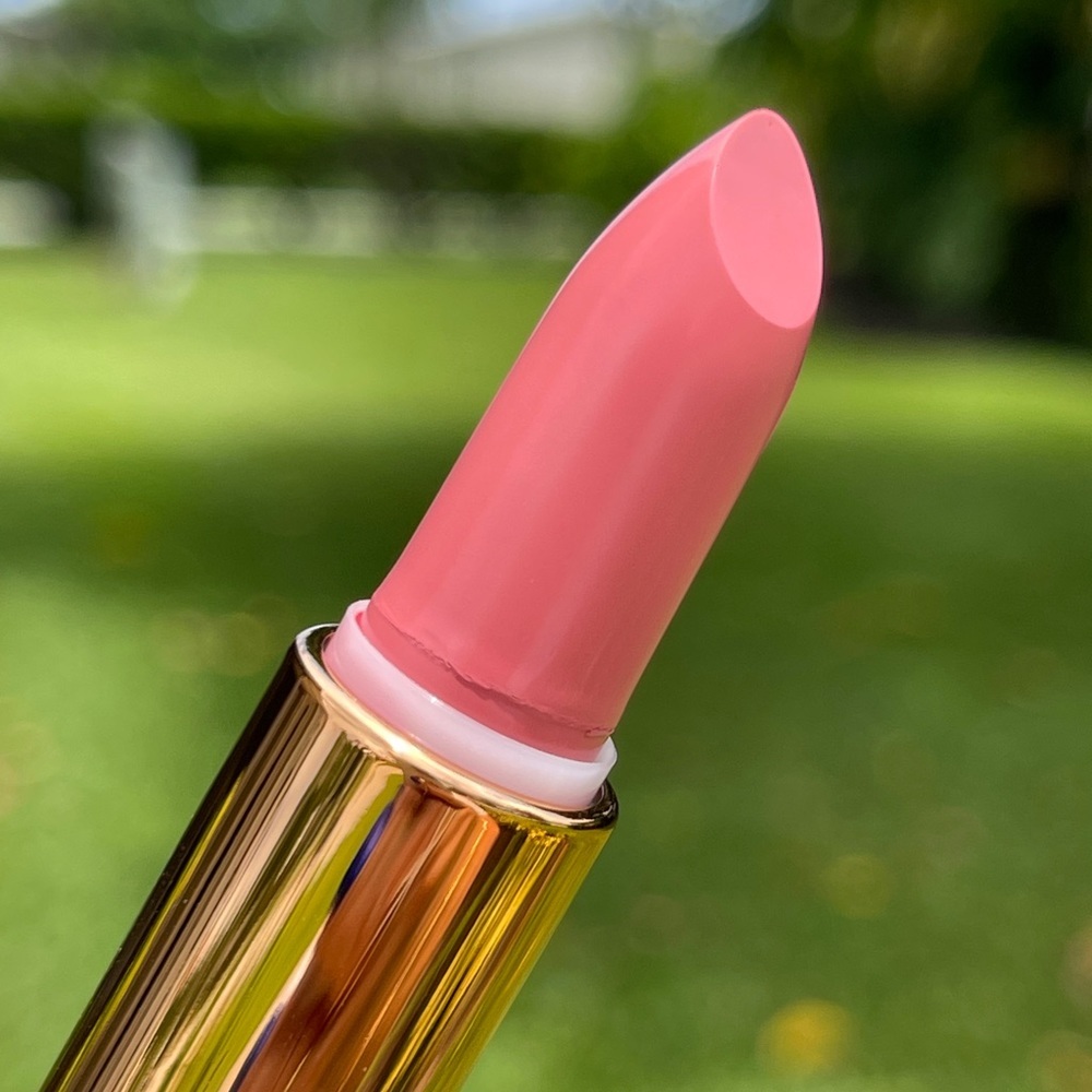 YENSA Super 8 Vibrant Silk Lipstick In Free Spirit